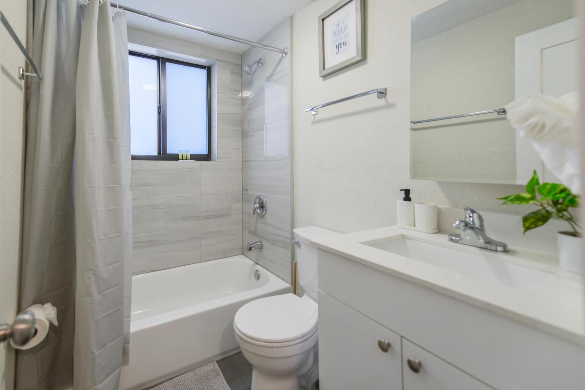 Apartment In Calle Ocho A Slice Of Little Havana マイアミ エクステリア 写真